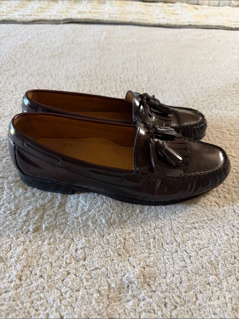 Cole Haan Mens Sizzle 9.5D Burgundy Leather Kiltie Tassel Loafers C02692 Slip On